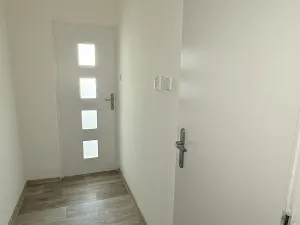 Pronájem bytu 2+kk, Česká Lípa, Okružní, 38 m2