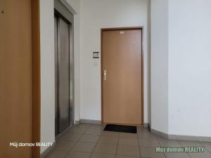 Pronájem bytu 1+kk, Praha - Michle, Jihlavská, 22 m2
