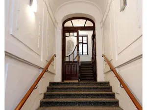 Pronájem bytu 2+kk, Praha - Bubeneč, U studánky, 57 m2