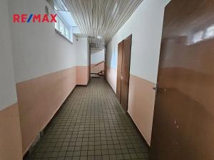 Prodej bytu 1+1, Kolín, Veltrubská, 37 m2