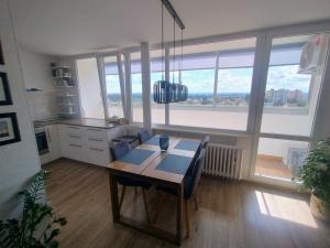 Prodej bytu 3+kk, Praha - Horní Počernice, Běluňská, 74 m2