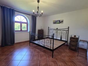 Pronájem rodinného domu, Baška, 200 m2