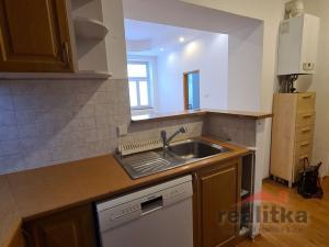 Prodej bytu 2+kk, Opava - Předměstí, Hradecká, 44 m2