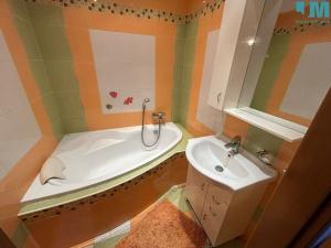 Pronájem bytu 2+1, Třebíč, Jar. Haška, 55 m2