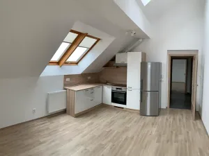 Pronájem bytu 3+kk, Plzeň, Skvrňanská, 63 m2