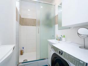 Prodej bytu 2+kk, Praha - Kobylisy, Frýdlantská, 45 m2