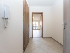 Pronájem bytu 1+kk, Praha - Háje, Výstavní, 33 m2