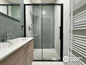 Pronájem bytu 2+kk, Brno, Bolzanova, 42 m2
