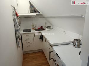 Pronájem bytu 2+kk, Praha - Smíchov, Pod hájem, 40 m2