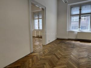 Pronájem kanceláře, Praha - Smíchov, Na bělidle, 105 m2