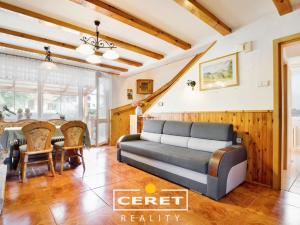 Prodej rodinného domu, Vroutek, Pod Hájem, 241 m2