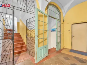 Prodej činžovního domu, Hostinné, Náměstí, 420 m2