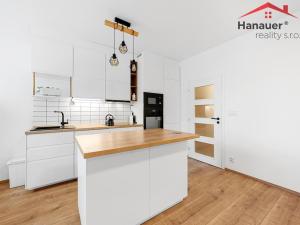 Prodej bytu 2+kk, Praha - Letňany, Pavla Beneše, 58 m2