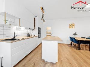 Prodej bytu 2+kk, Praha - Letňany, Pavla Beneše, 58 m2