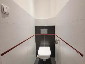 Pronájem bytu 3+1, Praha - Dejvice, Na Dionysce, 84 m2
