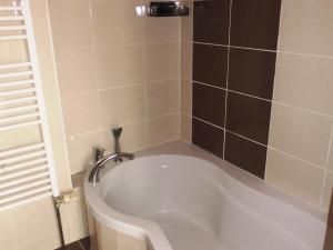 Prodej bytu 1+kk, Trutnov, Horská, 33 m2