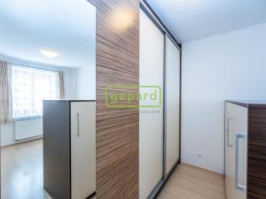 Pronájem bytu 2+kk, Praha, Za poštou, 51 m2