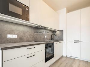 Prodej bytu 2+kk, Praha - Hloubětín, Poděbradská, 56 m2