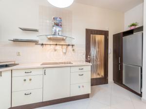 Pronájem bytu 2+1, Praha - Holešovice, Bubenská, 62 m2