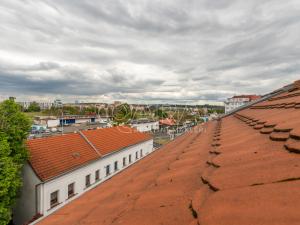 Pronájem bytu 2+1, Praha - Holešovice, Bubenská, 62 m2