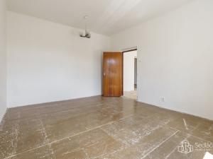 Prodej bytu 3+1, Karlovy Vary - Stará Role, Rybářská, 90 m2