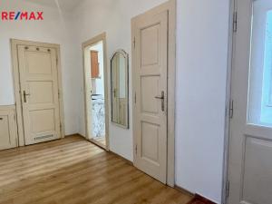Pronájem bytu 1+1, Praha - Holešovice, Farského, 54 m2