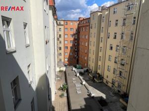 Pronájem bytu 1+1, Praha - Holešovice, Farského, 54 m2