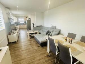 Prodej rodinného domu, Malé Březno, 120 m2