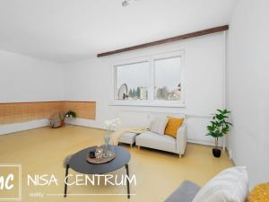 Pronájem bytu 1+1, Jablonec nad Nisou, Na Vršku, 40 m2
