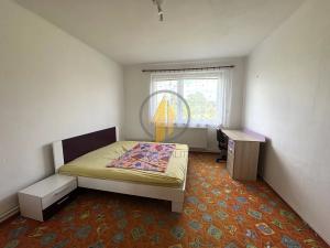 Pronájem bytu 3+1, Mlázovice, Na Ohrádce, 96 m2