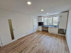 Pronájem bytu 2+kk, Most, Jaroslava Vrchlického, 35 m2