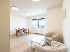 Pronájem bytu 2+kk, Praha, Drahňovická, 47 m2