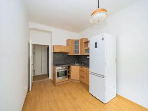 Pronájem bytu 2+kk, Praha - Vinohrady, náměstí Jiřího z Lobkovic, 40 m2