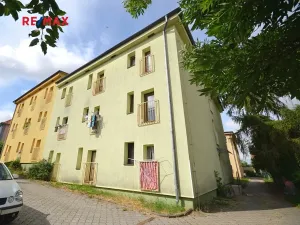 Pronájem bytu 1+kk, Hostivice, Školská, 28 m2