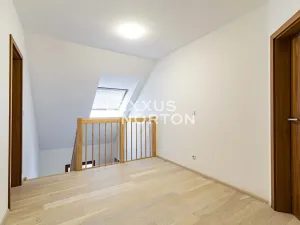 Pronájem rodinného domu, Tuchoměřice, U Špejcharu, 200 m2