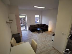 Pronájem bytu 1+kk, Jihlava, Sasovské údolí, 25 m2