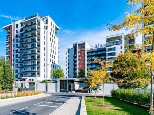 Pronájem bytu 2+kk, Praha - Holešovice, Sanderova, 51 m2