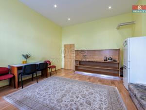 Prodej bytu 3+kk, Karlovy Vary, Zámecký vrch, 72 m2