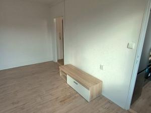 Pronájem bytu 1+1, Most, K. H. Borovského, 21 m2