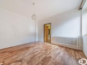 Prodej bytu 2+1, Skřivany, Nádražní, 60 m2