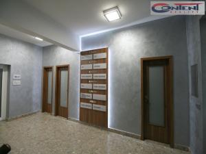 Pronájem kanceláře, Praha - Dolní Chabry, Dopraváků, 210 m2