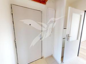 Pronájem bytu 3+1, Praha - Záběhlice, Hrusická, 56 m2