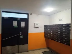 Pronájem bytu 2+1, Karlovy Vary - Stará Role, Fibichova, 63 m2