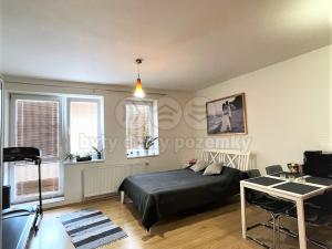Prodej bytu 1+kk, Praha - Horní Měcholupy, Boloňská, 33 m2