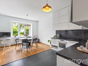Prodej bytu 4+kk, Praha - Vysočany, Na břehu, 82 m2