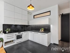 Prodej bytu 4+kk, Praha - Vysočany, Na břehu, 82 m2