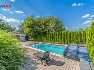 Prodej rodinného domu, Šestajovice, Myslivečkova, 389 m2