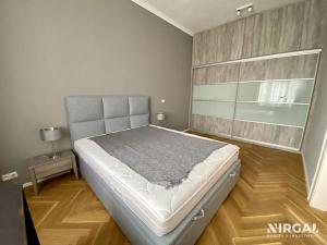Pronájem bytu 2+kk, Praha, 53 m2