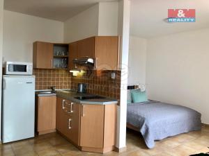Pronájem bytu 1+kk, Praha - Smíchov, Kotevní, 40 m2