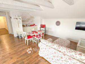 Prodej ubytování, Suchohrdly, Znojemská, 450 m2